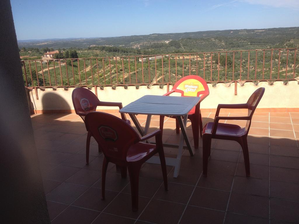 Apartaments La Fabrica Horta de Sant Joan Room photo