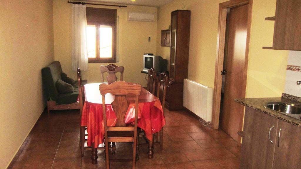 Apartaments La Fabrica Horta de Sant Joan Room photo