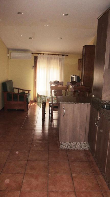 Apartaments La Fabrica Horta de Sant Joan Room photo